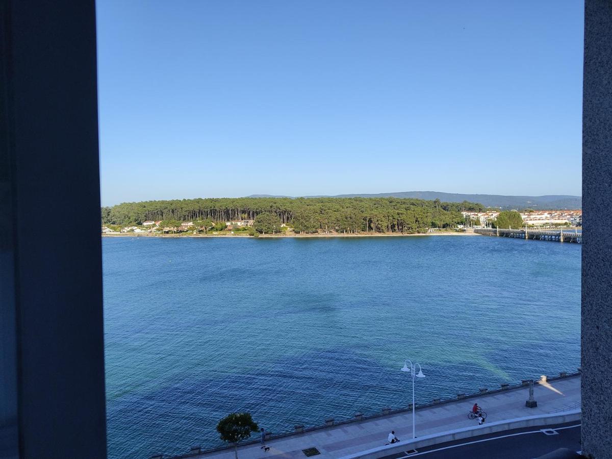O Grove Centro Con Vistas A La Toja Parking Daire Dış mekan fotoğraf